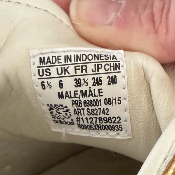 ADIDAS ORIGINALS SUPERSTAR 80S METAL "GOLD"
GOLD MET./GOLDMET./OFFWHITE Size 6.5 - Picture 13 of 15